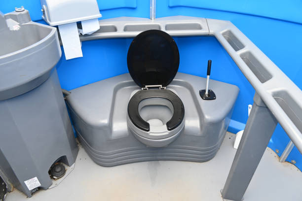 Best Affordable portable toilet rental  in Calais, ME